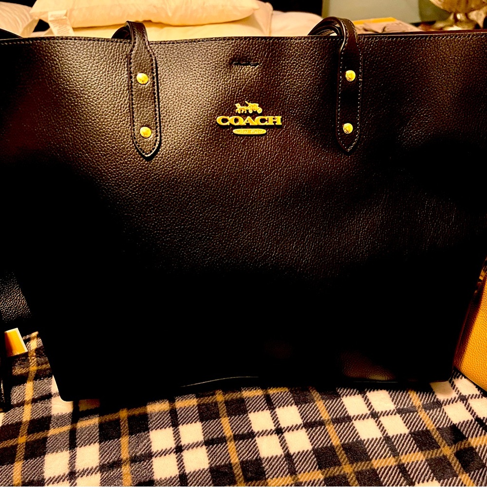 COACH TOTE